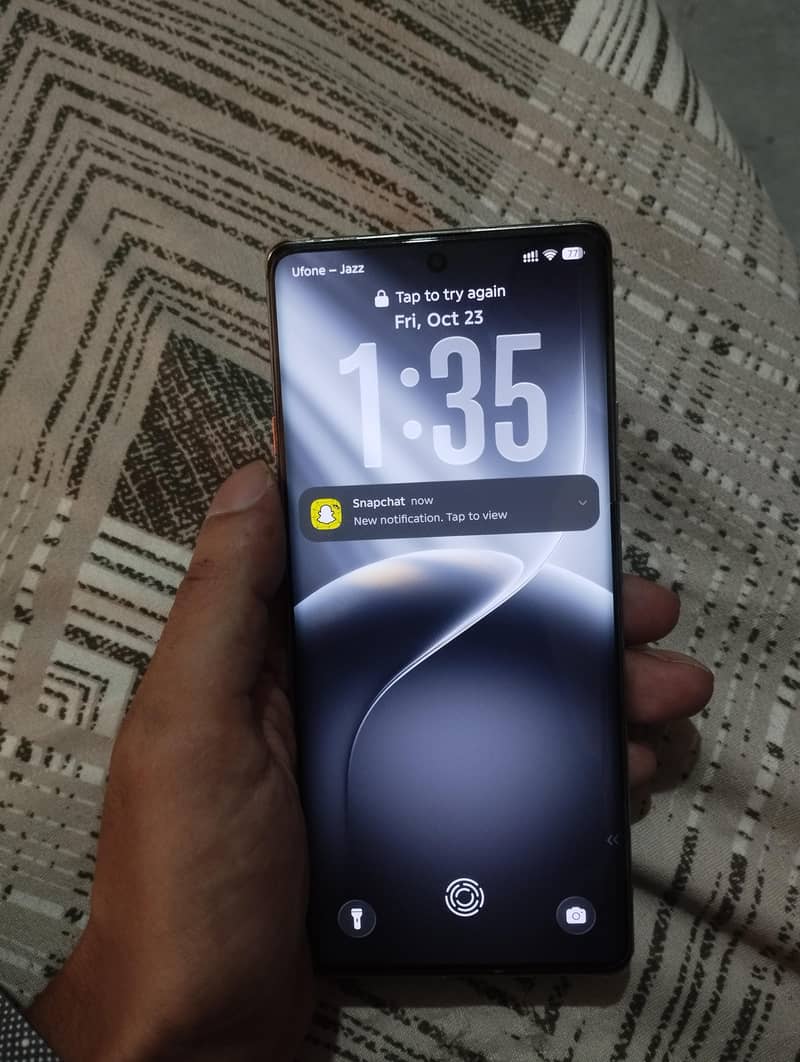 Tecno CAMON 40 Pro 0