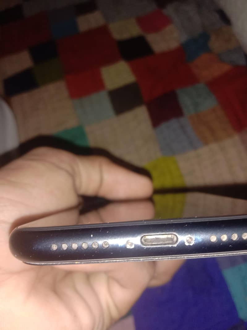 Apple iPhone XR 5