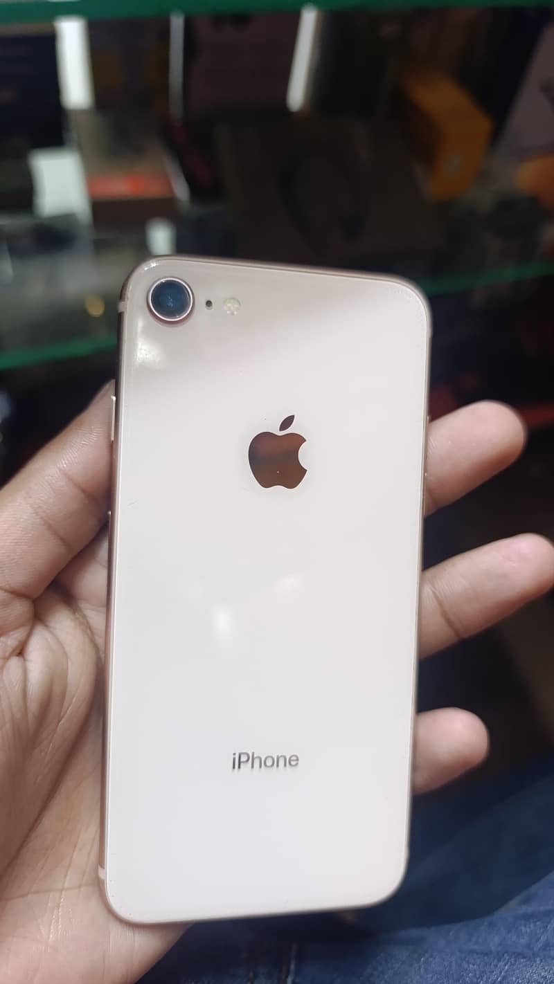 Apple iPhone 8 0