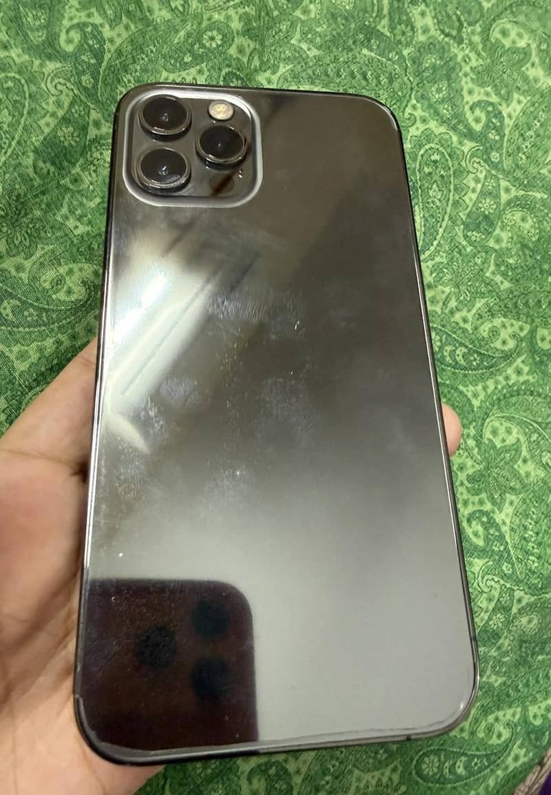 Apple iPhone 12 Pro 4