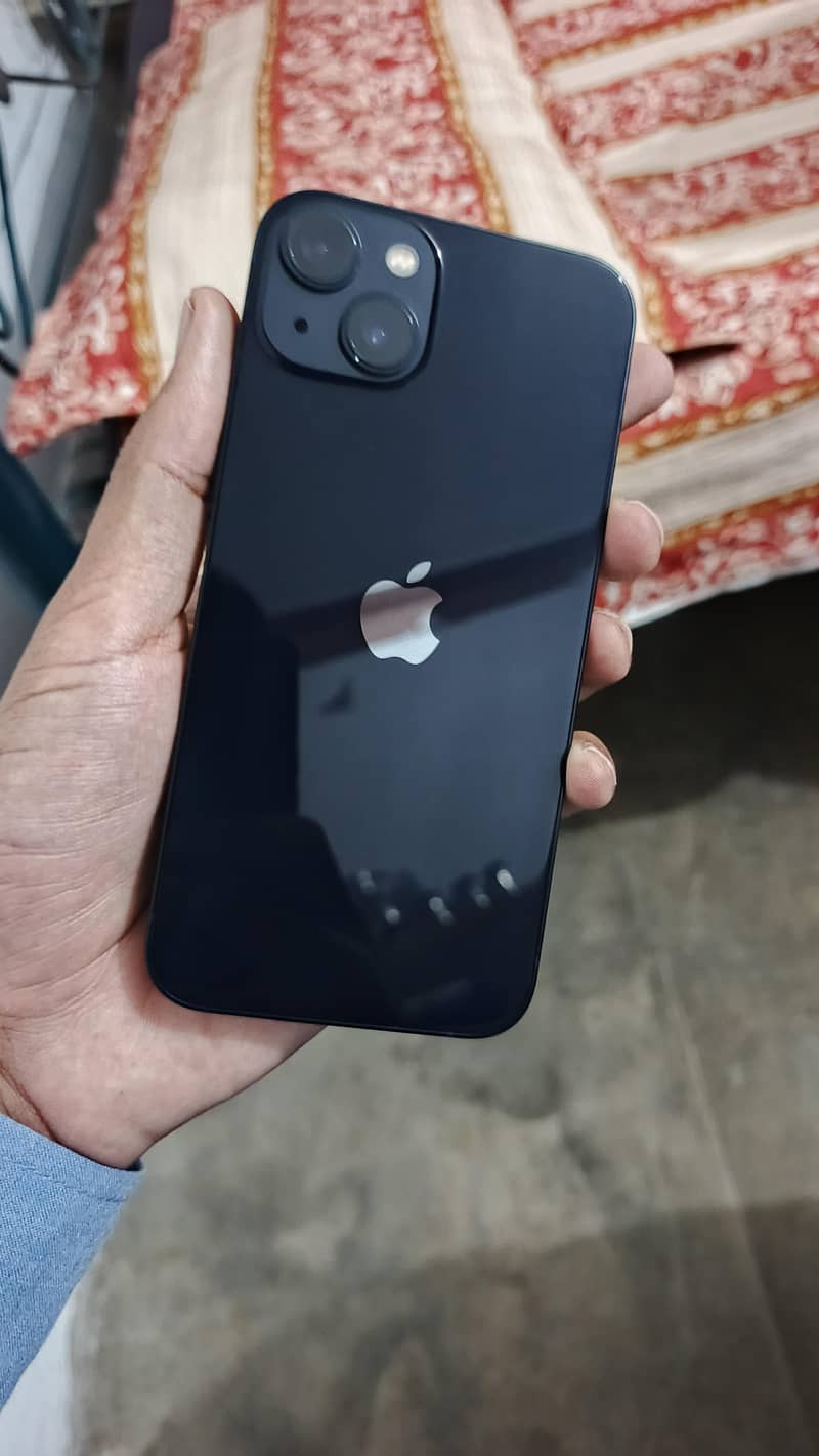 Apple iPhone 13 0