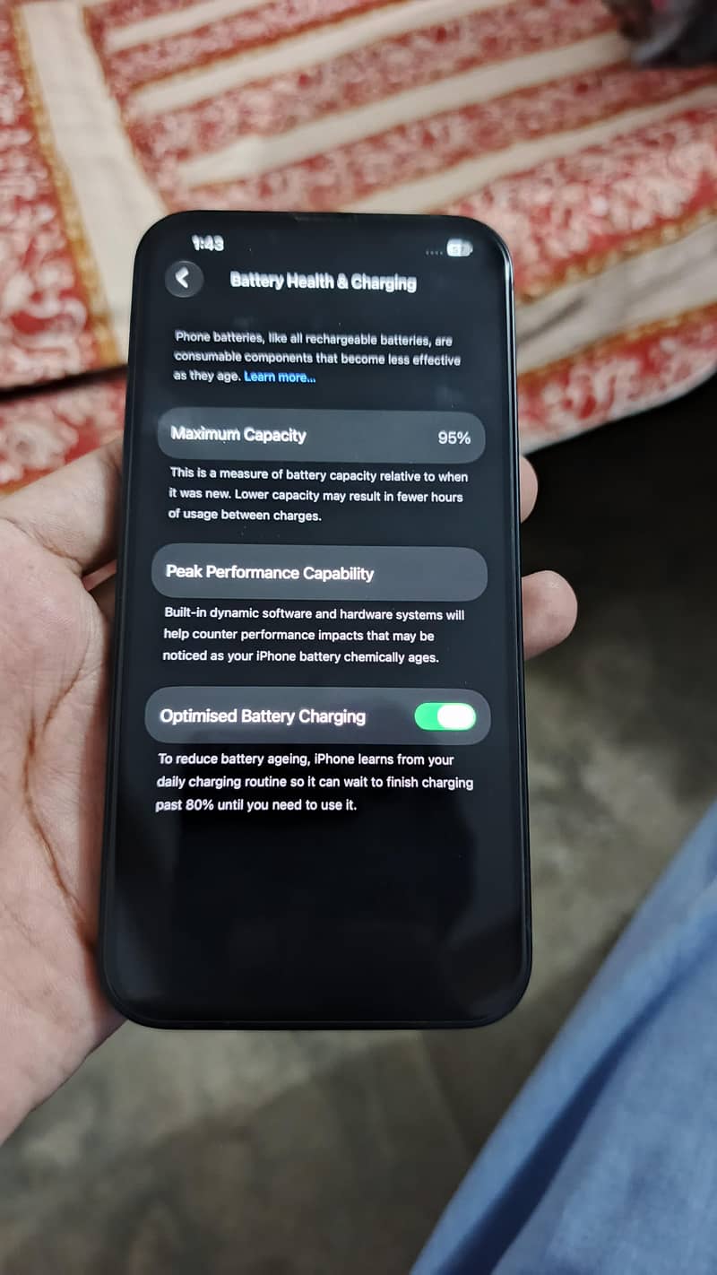 Apple iPhone 13 4