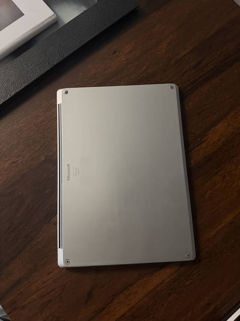 Surface Laptop 2 5