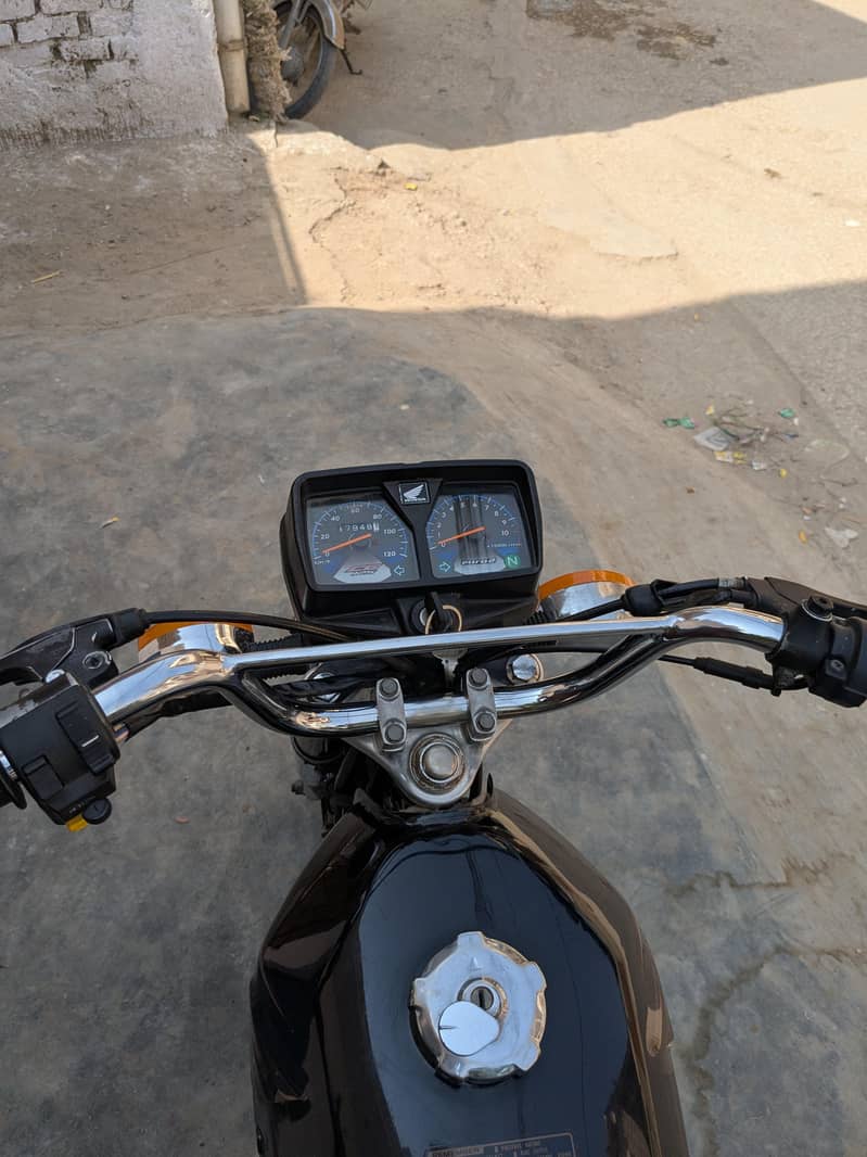 CG 125 3