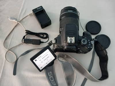 CANON 700D 18-135 ism
