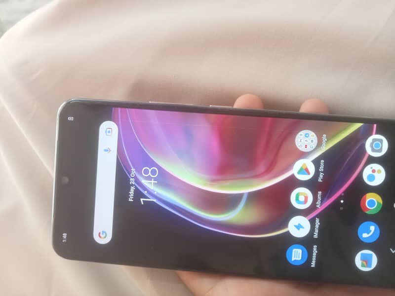 Vivo V21 4