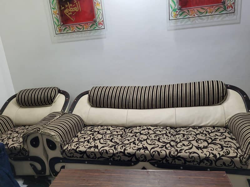 5 seater sofa 3