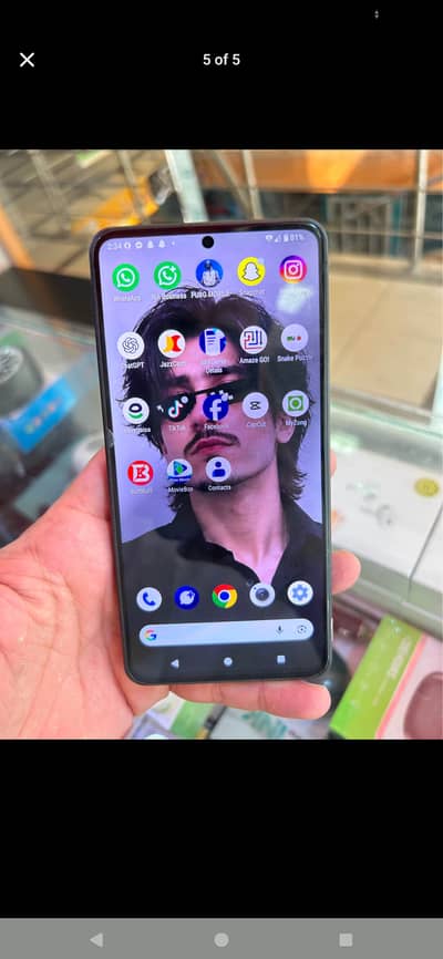 Sharp Aquos R8s pro