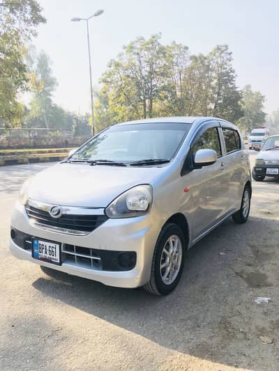Daihatsu Mira ES top of the variant