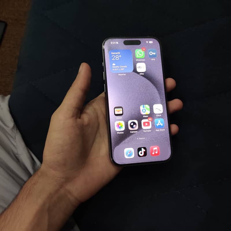 Apple iPhone 15 Pro Max Bypass 1