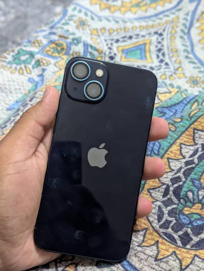 Apple iPhone 13