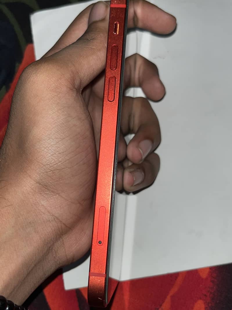 Apple iPhone 12 6