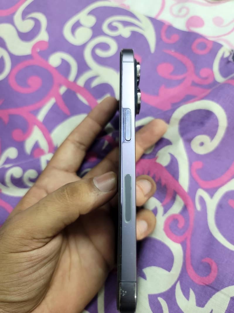 Apple iPhone 14 Pro 3