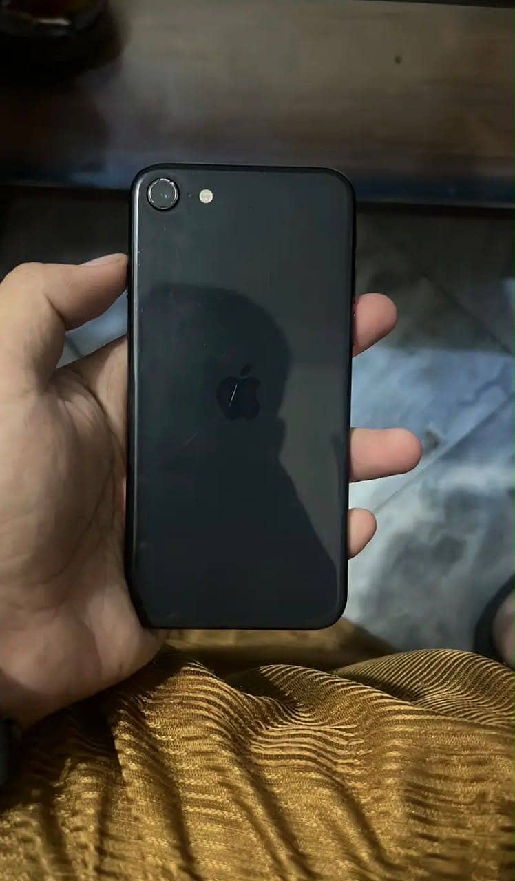 Apple iPhone SE 0
