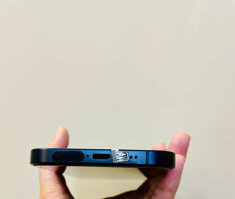 Apple iPhone 12 5