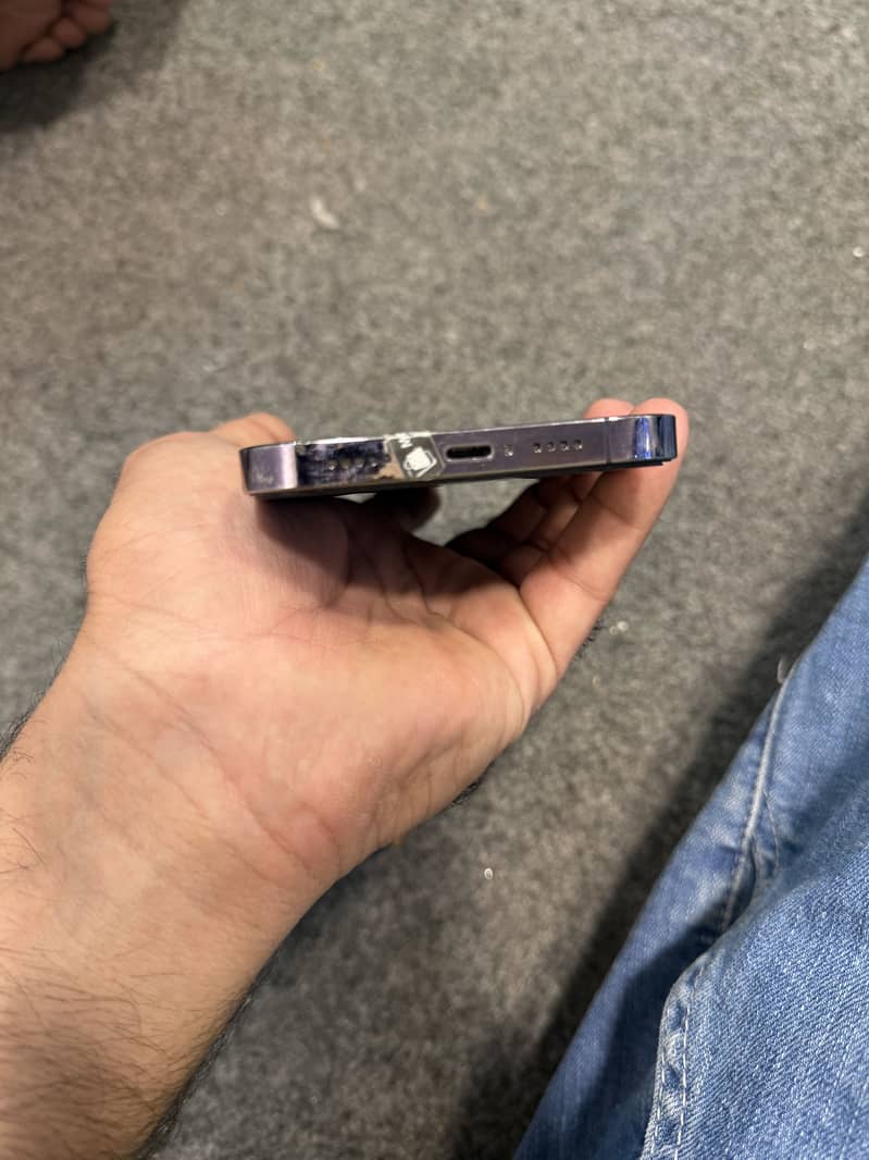 Apple iPhone 14 Pro Max 4