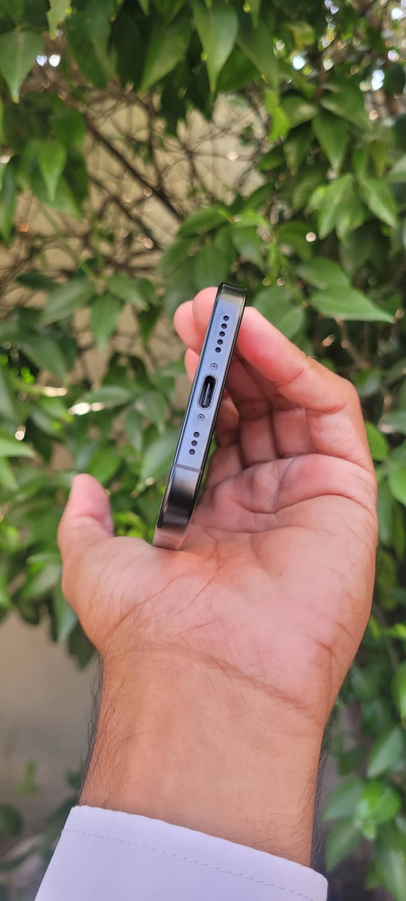 Apple iPhone 16 Pro 4