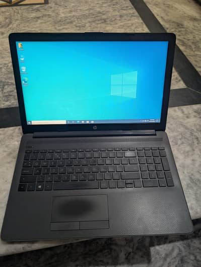Hp notebook 10th gen 4\128gb 2GB amd graphics