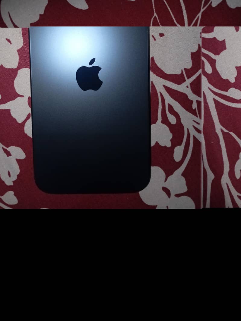 Apple iPhone 15 Pro Max 0