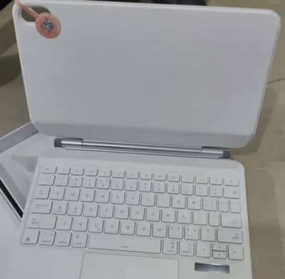 ipad 11 gen a16 magic keyboard available
