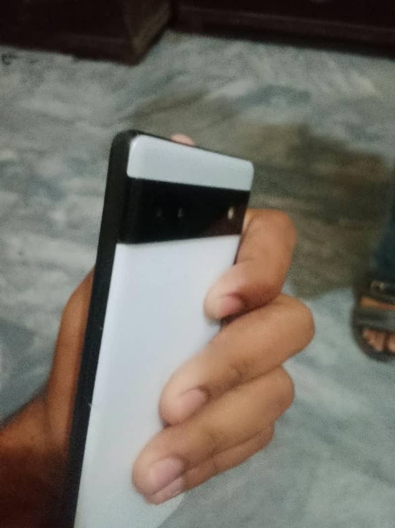 Google Pixel 6a 1