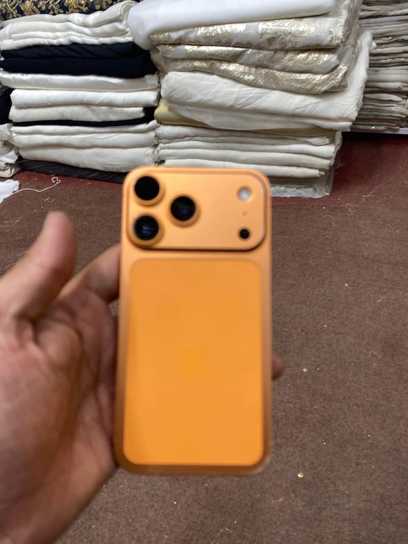 Apple iPhone XR 0