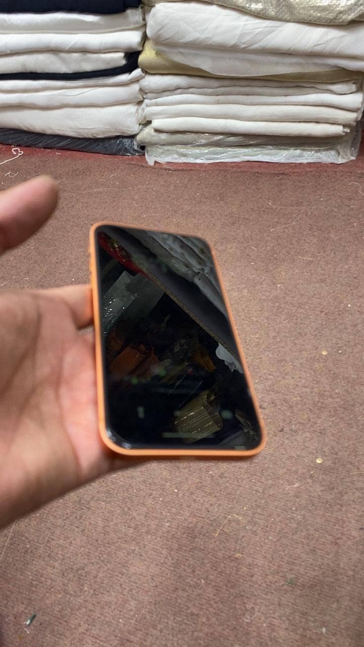 Apple iPhone XR 2