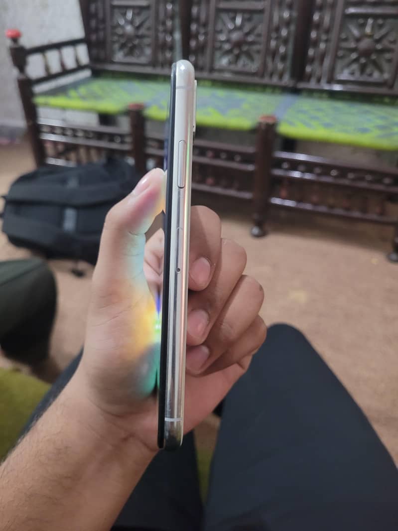 Apple iPhone X 2