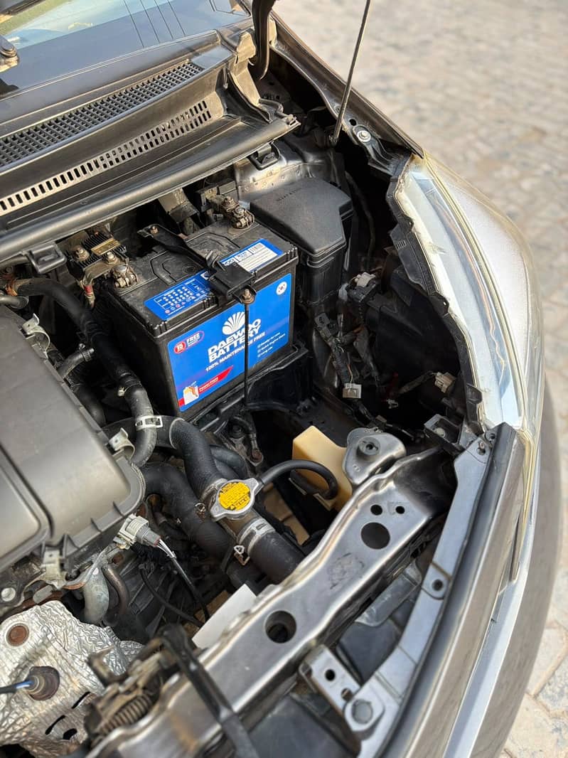 Toyota Vitz 2012 8