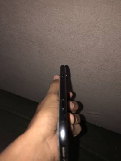 Apple iPhone 11 iSO 26 on or face id on water pace 10 / 9 kandeshane
