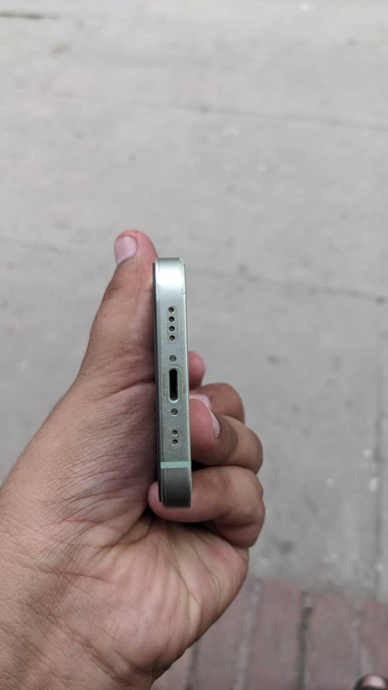 Apple iPhone 12 mini 3
