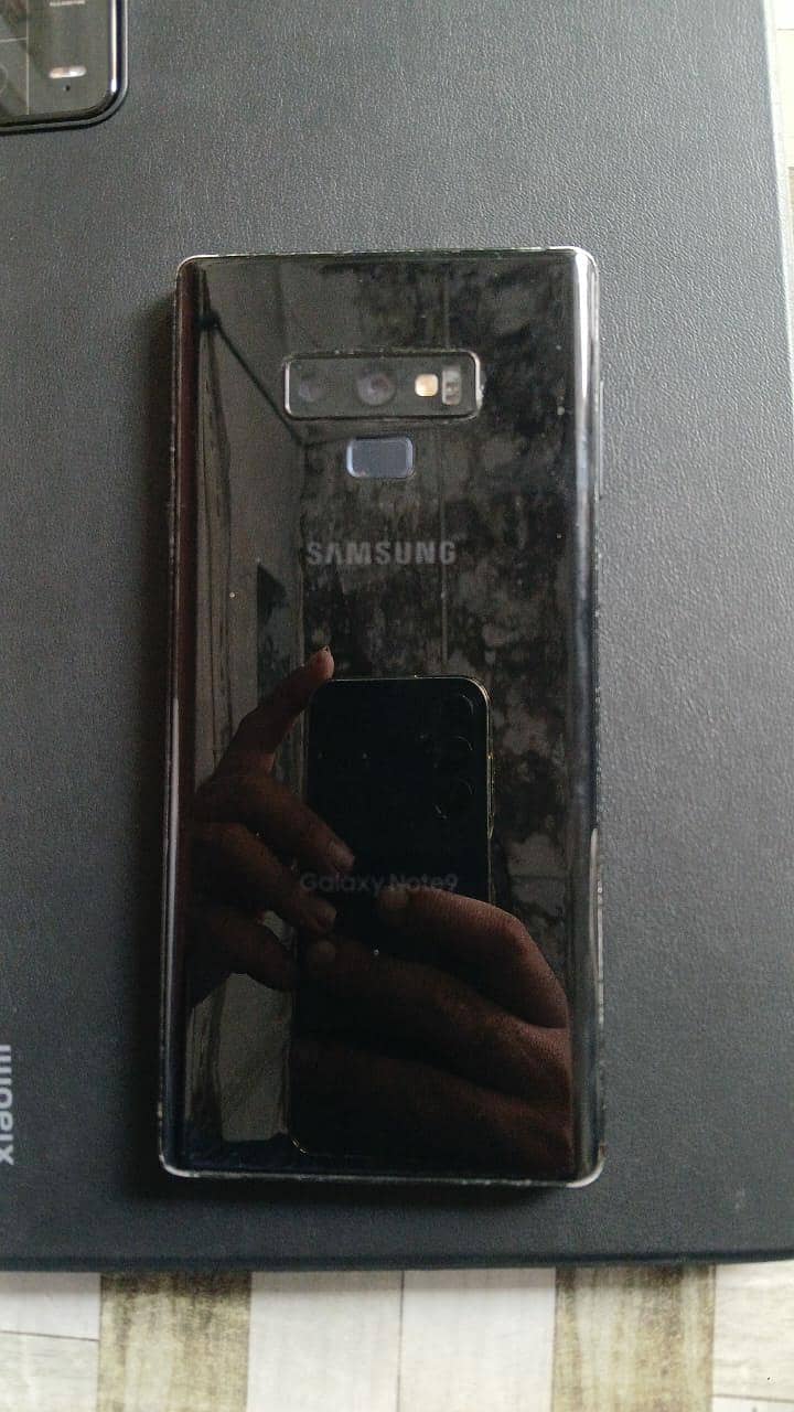 Samsung Mobile Note 9 1