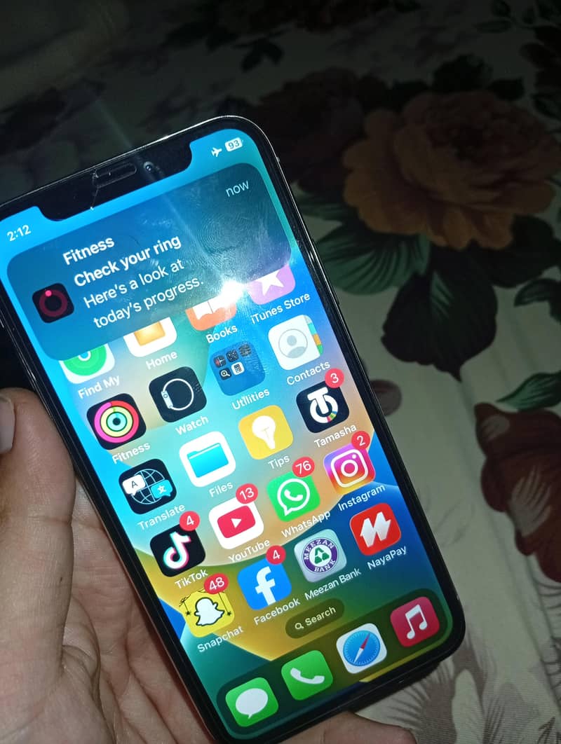 Apple iPhone X 3