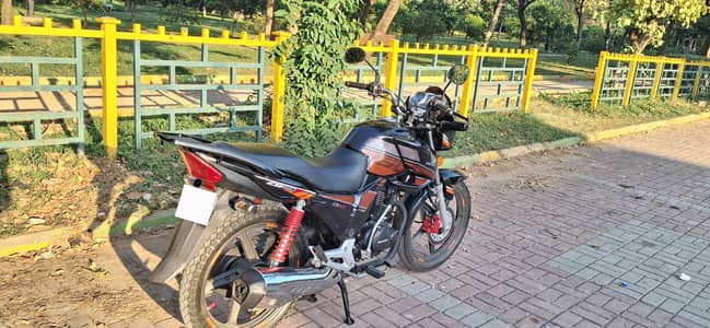 Honda CB 150f model 2023 Islamabad registered