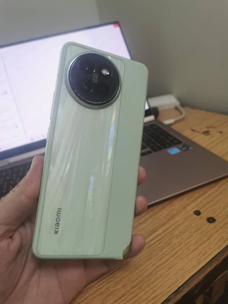 Xiaomi Civi 4 Pro 3
