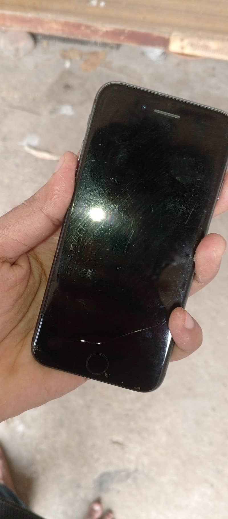 Apple iPhone 8 4