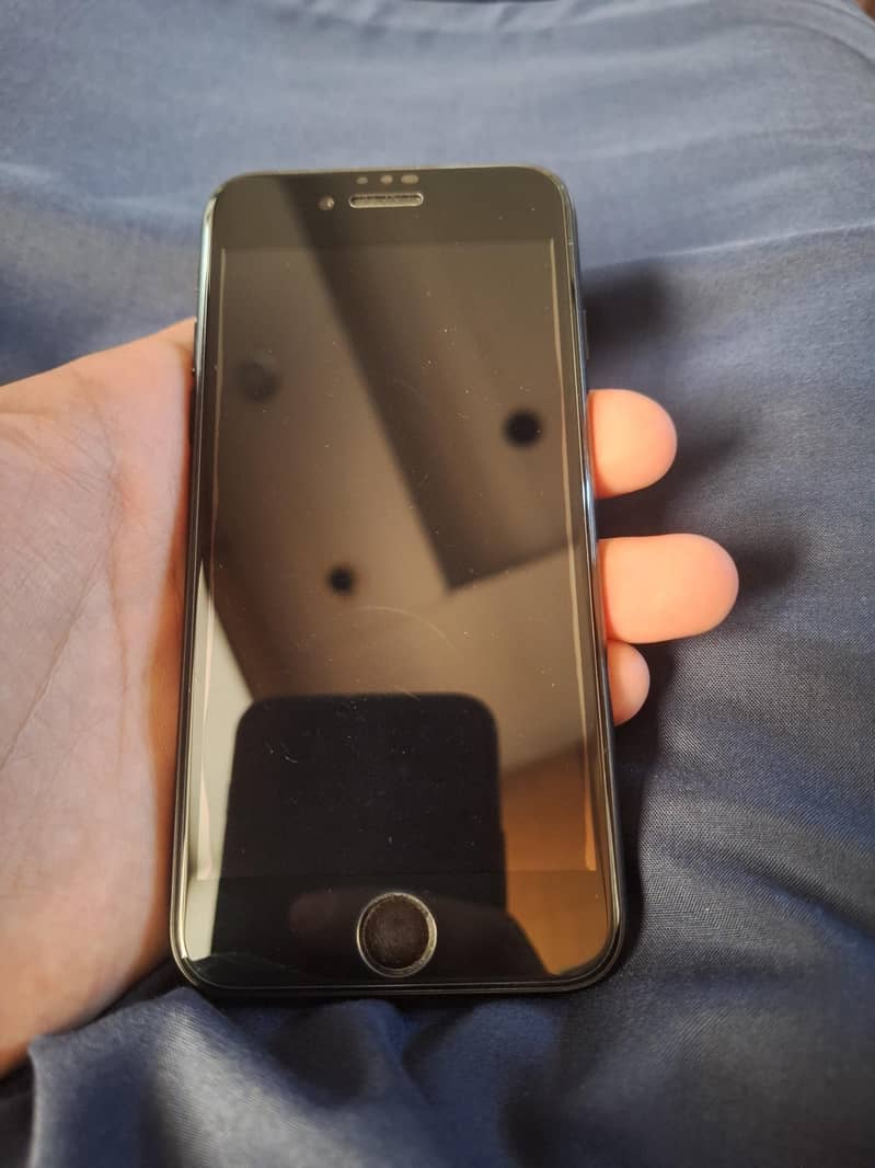 Apple iPhone SE 0