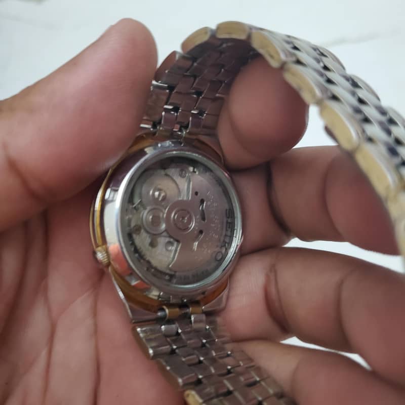 seiko 5 automatic watch 2