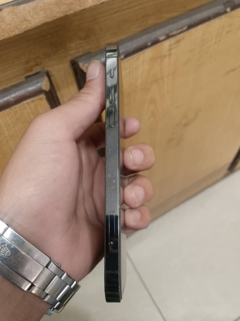 Apple iPhone 12 Pro 5