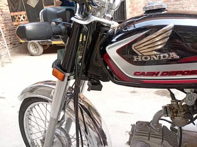 honda cd70 lush condition 10/10 (0/3/0/3/4/1/3/3/2/8/0