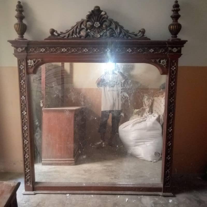 dressing table 1