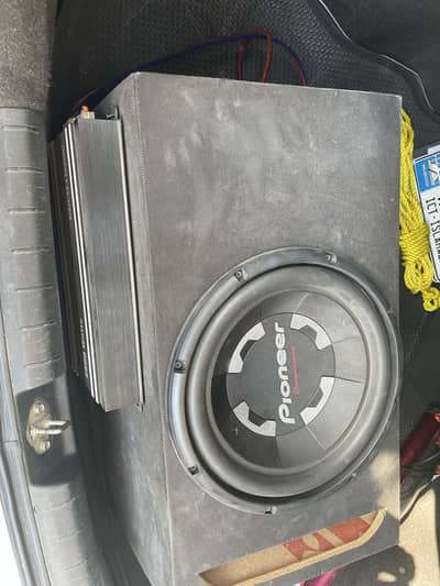 Pioneer dual coil woofer and amplifier brand new condition
