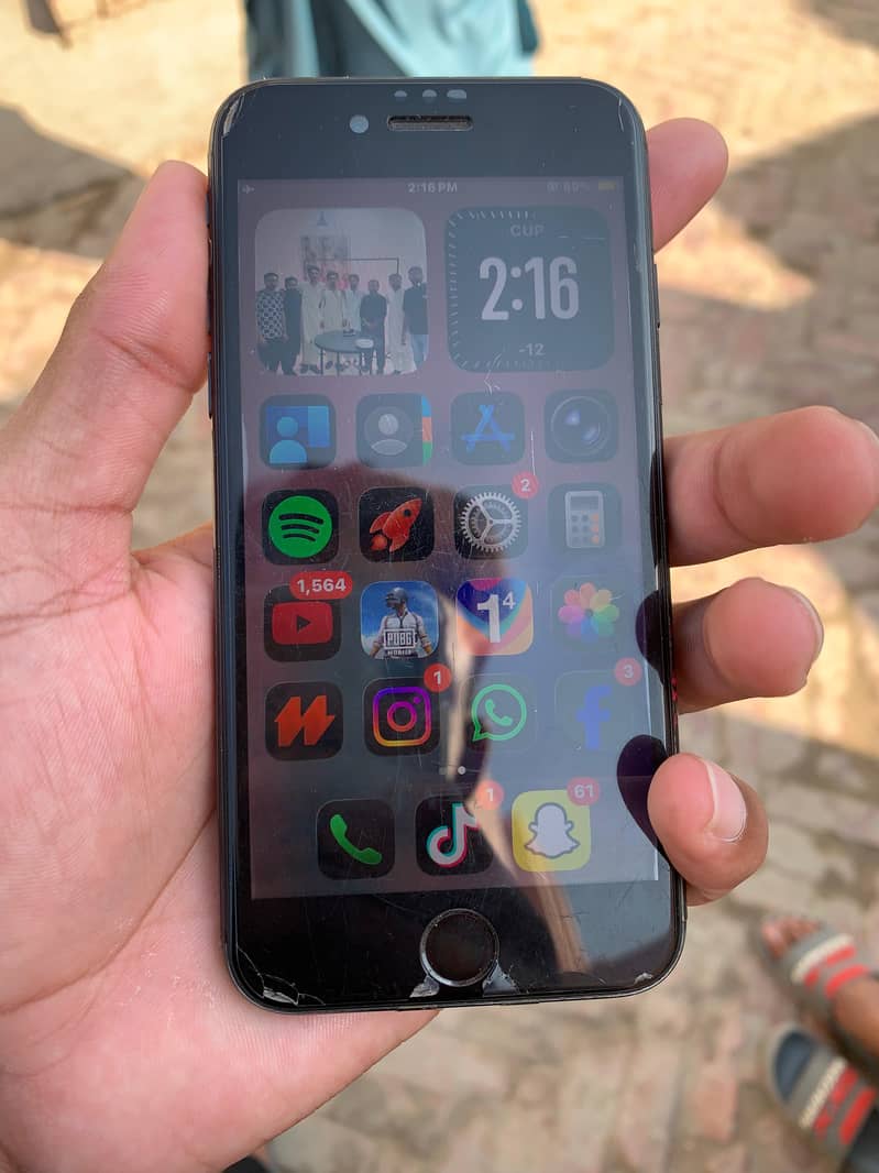 Apple iPhone SE 0