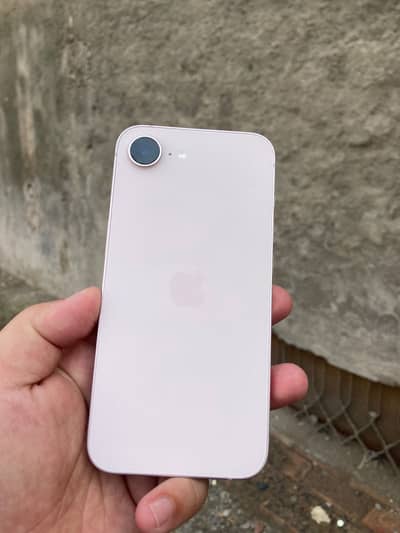 Apple iPhone 17e