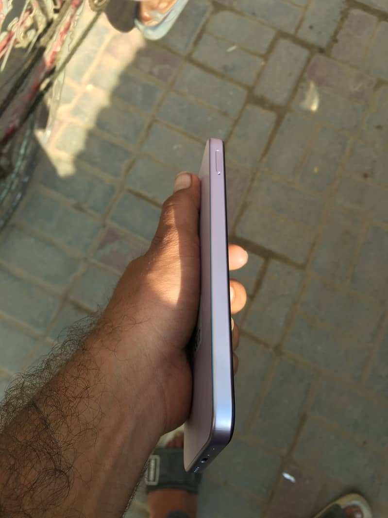 Realme C100 5