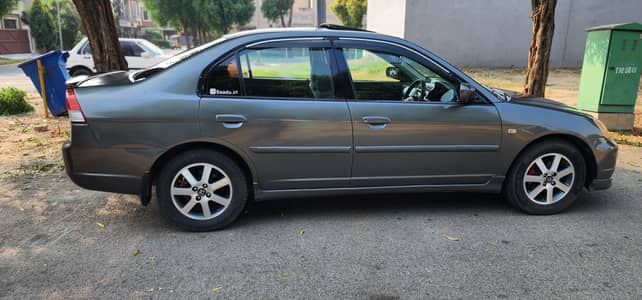 Honda Civic VTi Oriel Prosmatec 2001