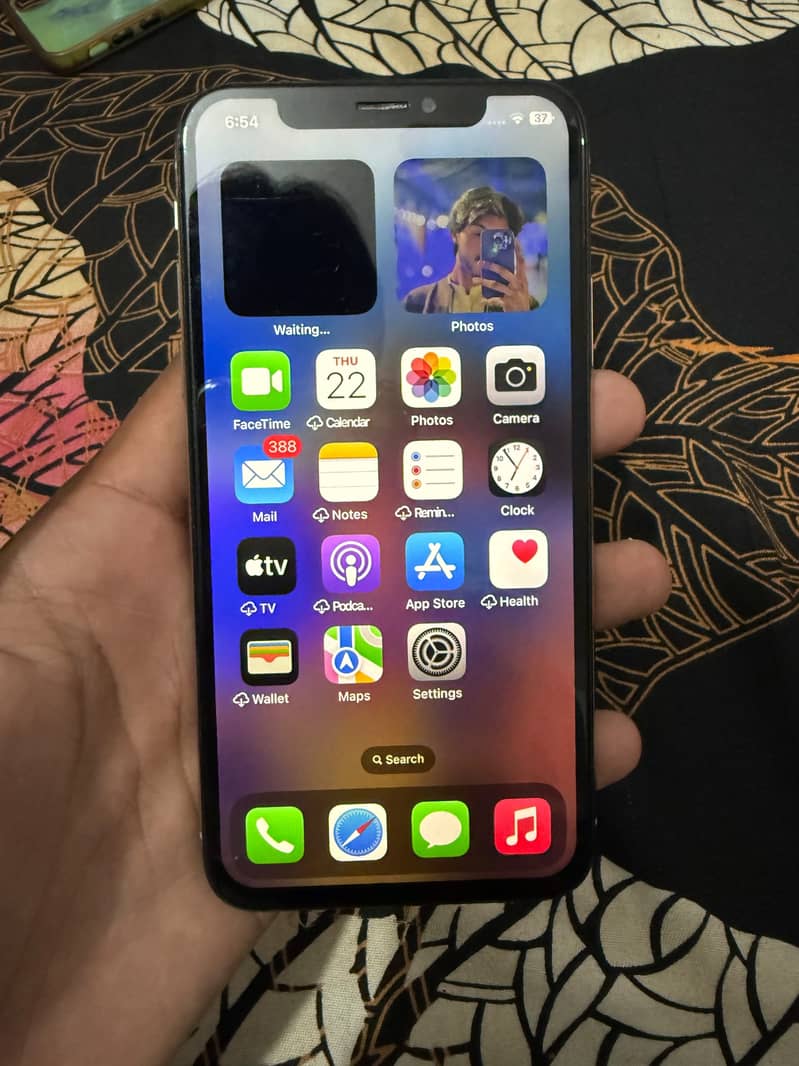 Apple iPhone XS 1