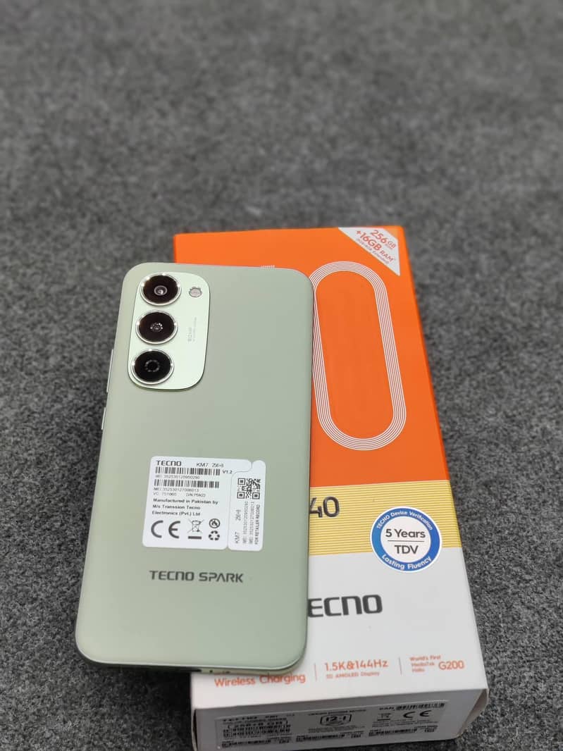 Tecno Spark 40 pro plus 5