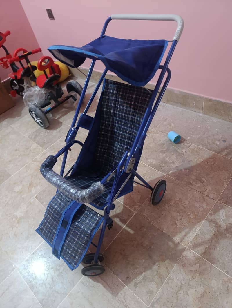 iron new condition stroller 1