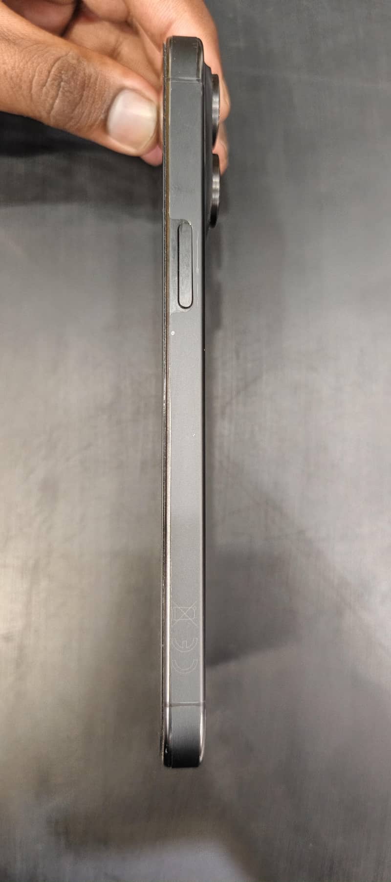 Apple iPhone 15 Pro Max 2